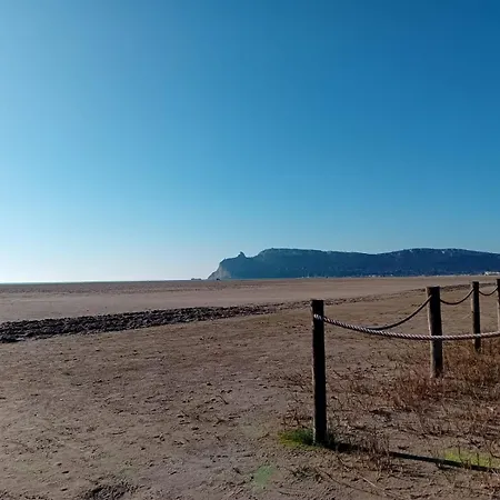 Chloe's ゲストハウス カリアリ